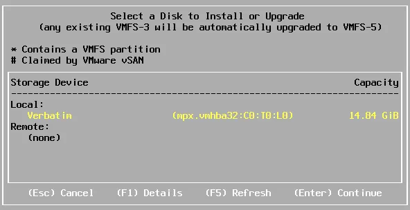 Una unidad flash USB es reconocido por el instalador de ESXi como un disco para instalar ESXi